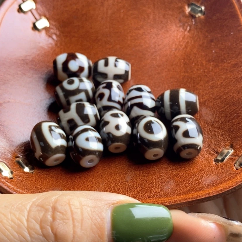 【闪购商品】玛瑙/玉髓（覆膜）散珠铁****余