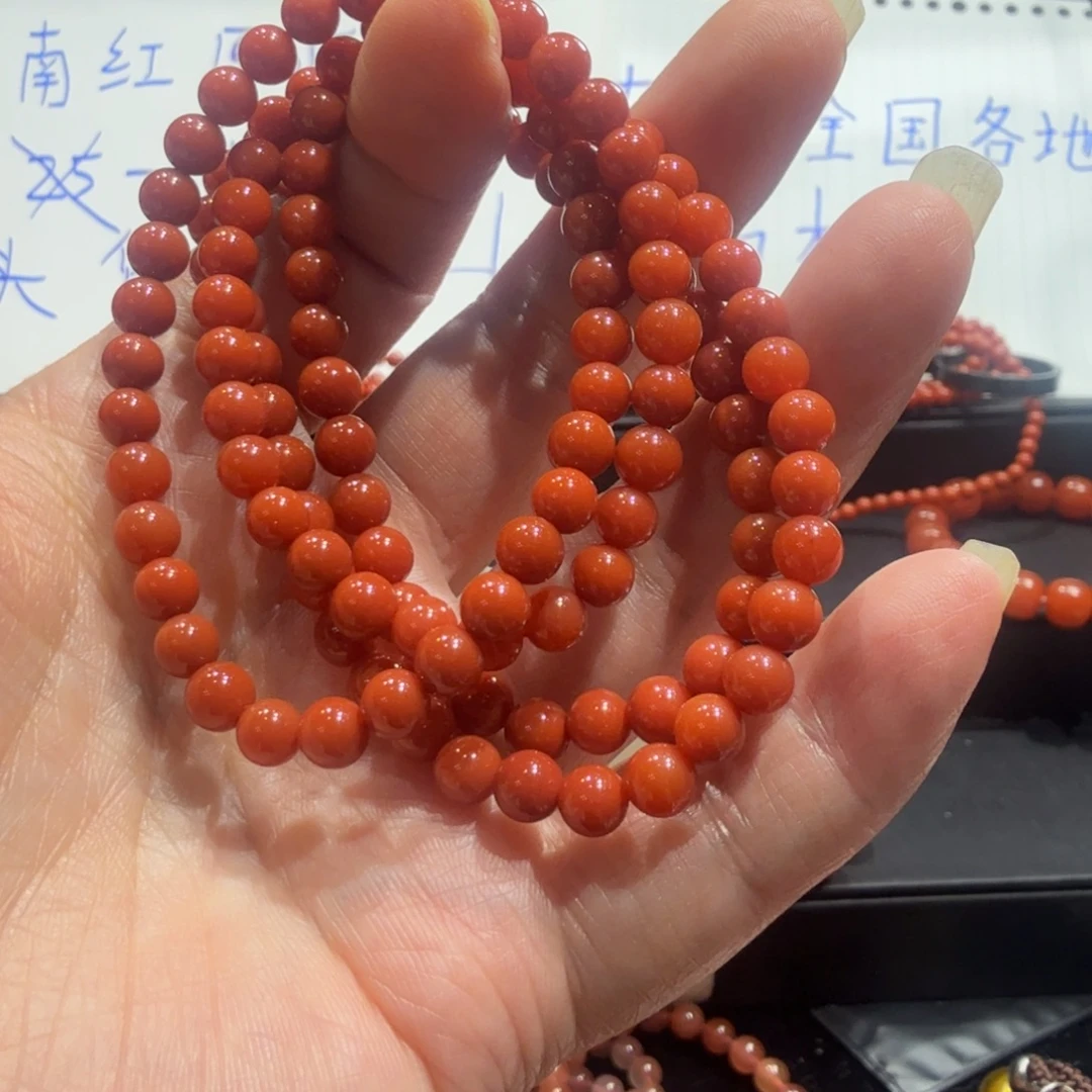 用***8南红玛瑙未镶嵌颈饰