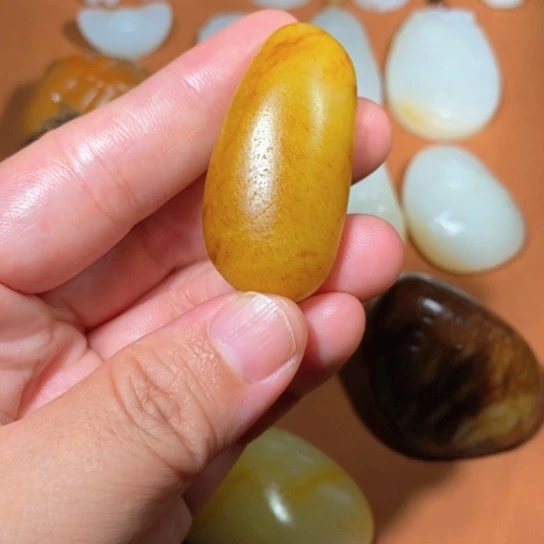 清***面颈饰未镶嵌和田玉