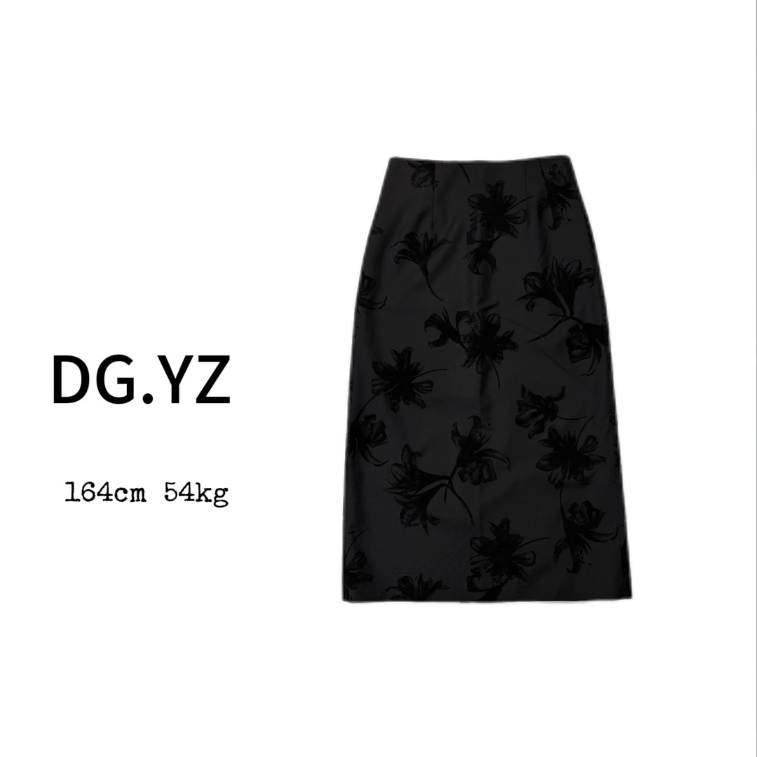 【樱子家】2333F气质款优雅高腰包臀植绒提花半身裙