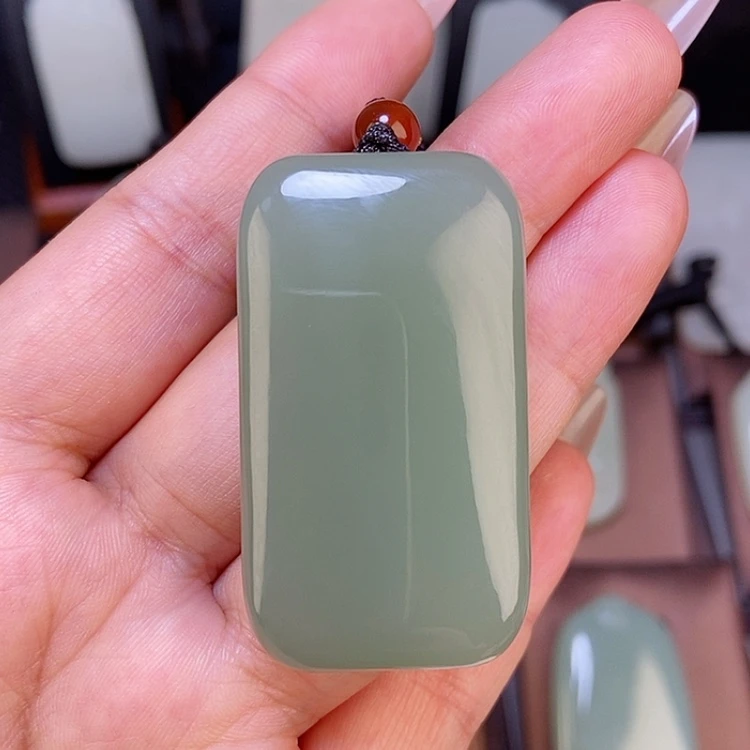 【闪购商品】颈饰未镶嵌和田玉