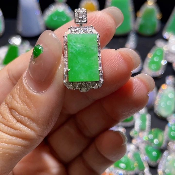 这***惜翡翠银S925镶嵌颈饰