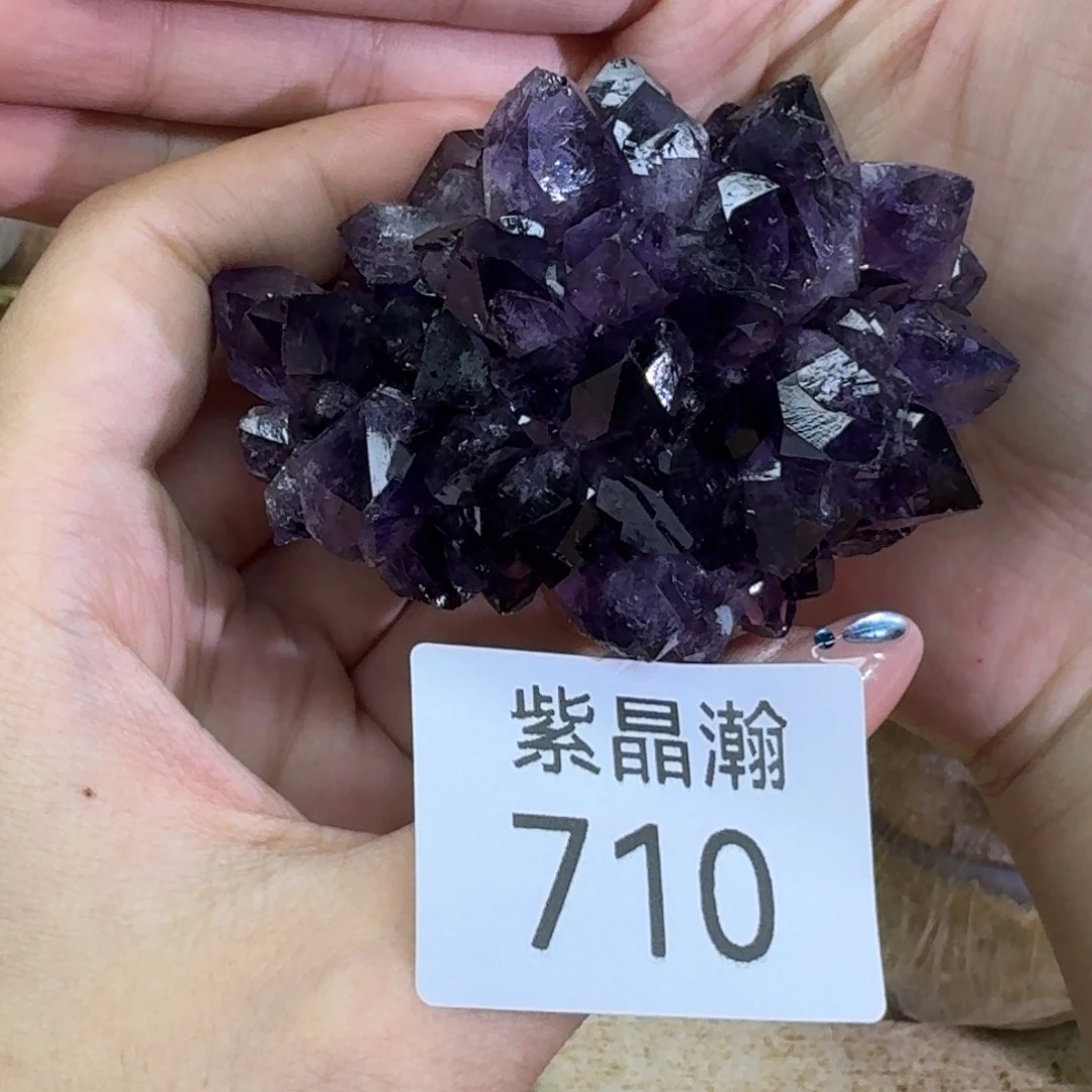 孙***8未镶嵌水晶大型摆件（非配饰）