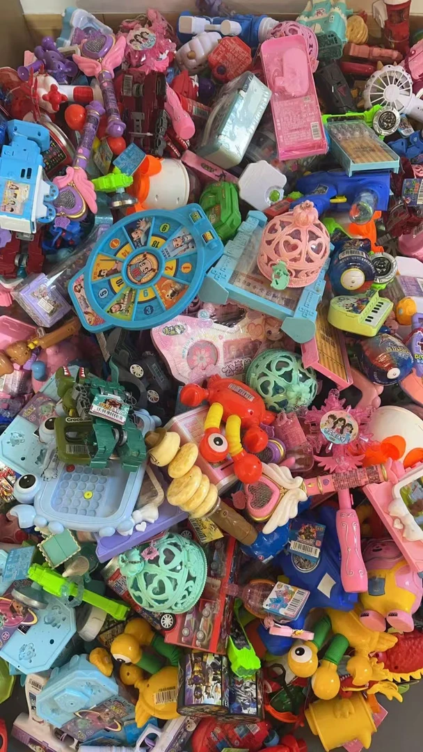 商超下架糖玩 瑕疵玩具 糖不吃 介意勿拍不支持 抢拍 盲拍无备注