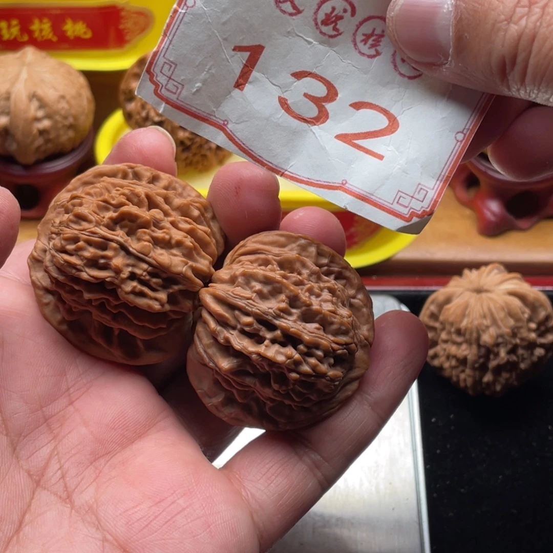 文玩核桃吊坠四座楼