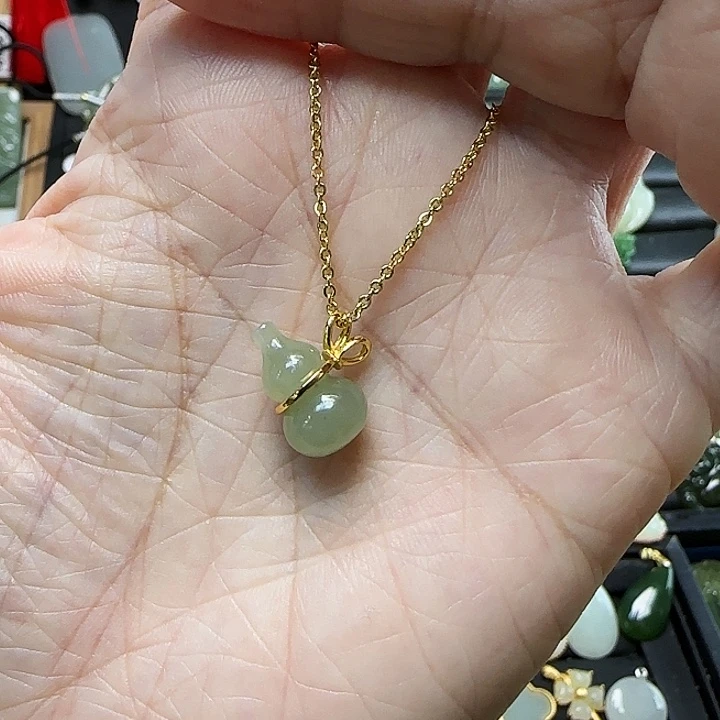 微***寒和田玉银S925镶嵌颈饰