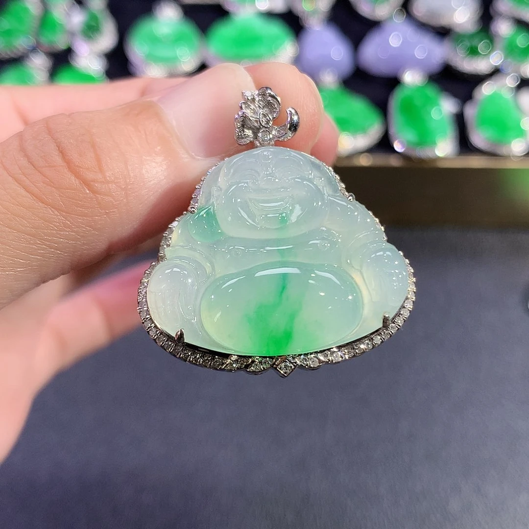 翡翠18K金镶嵌吊坠(赠链)