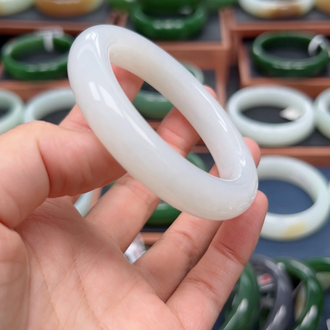 未镶嵌手镯和田玉5253