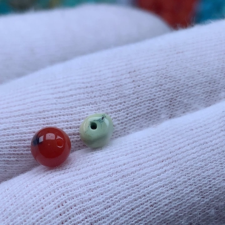南红玛瑙未镶嵌珠宝奇石