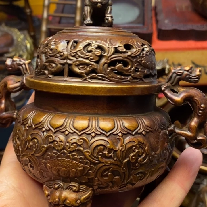 铜器摆件做工精良