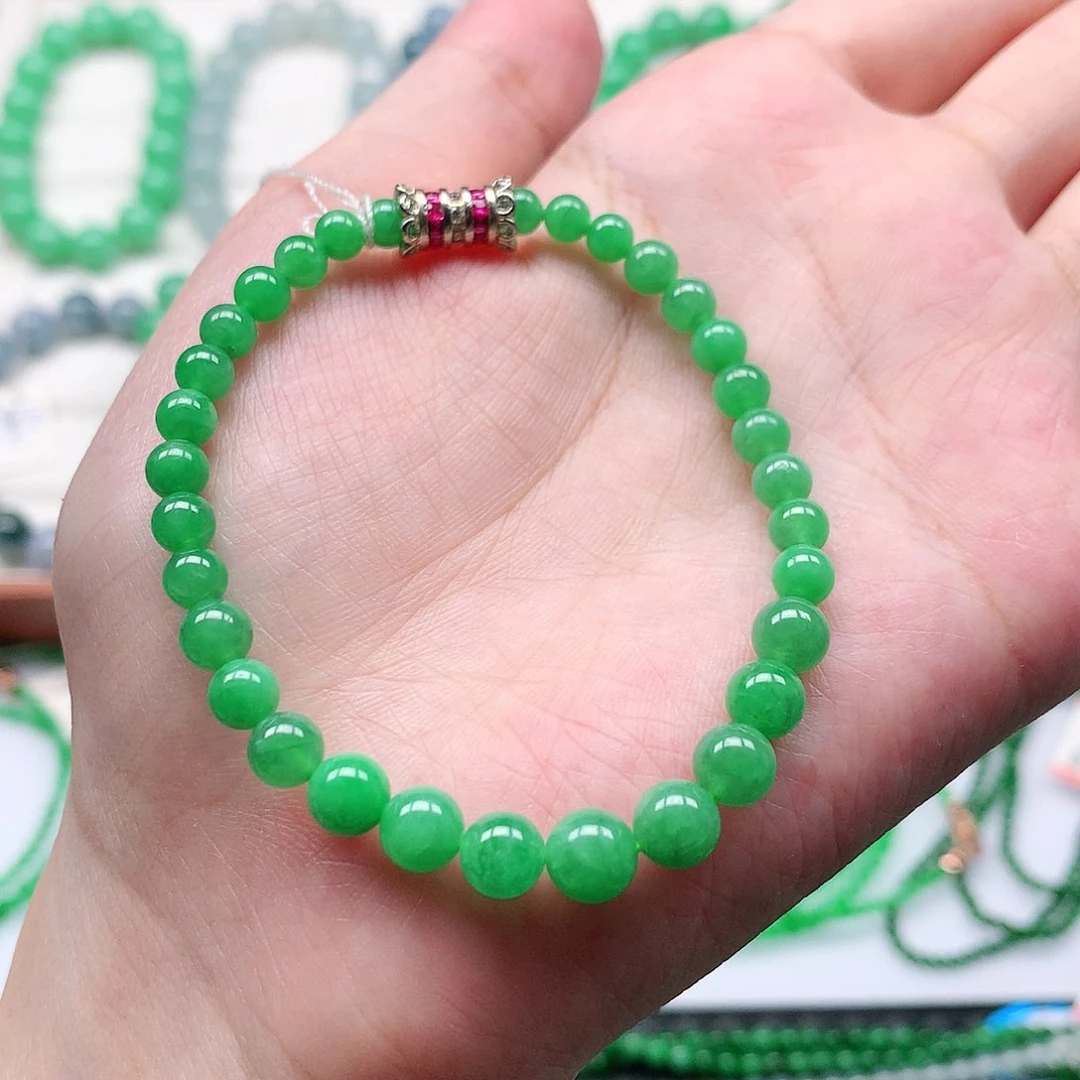 颈饰未镶嵌翡翠手链