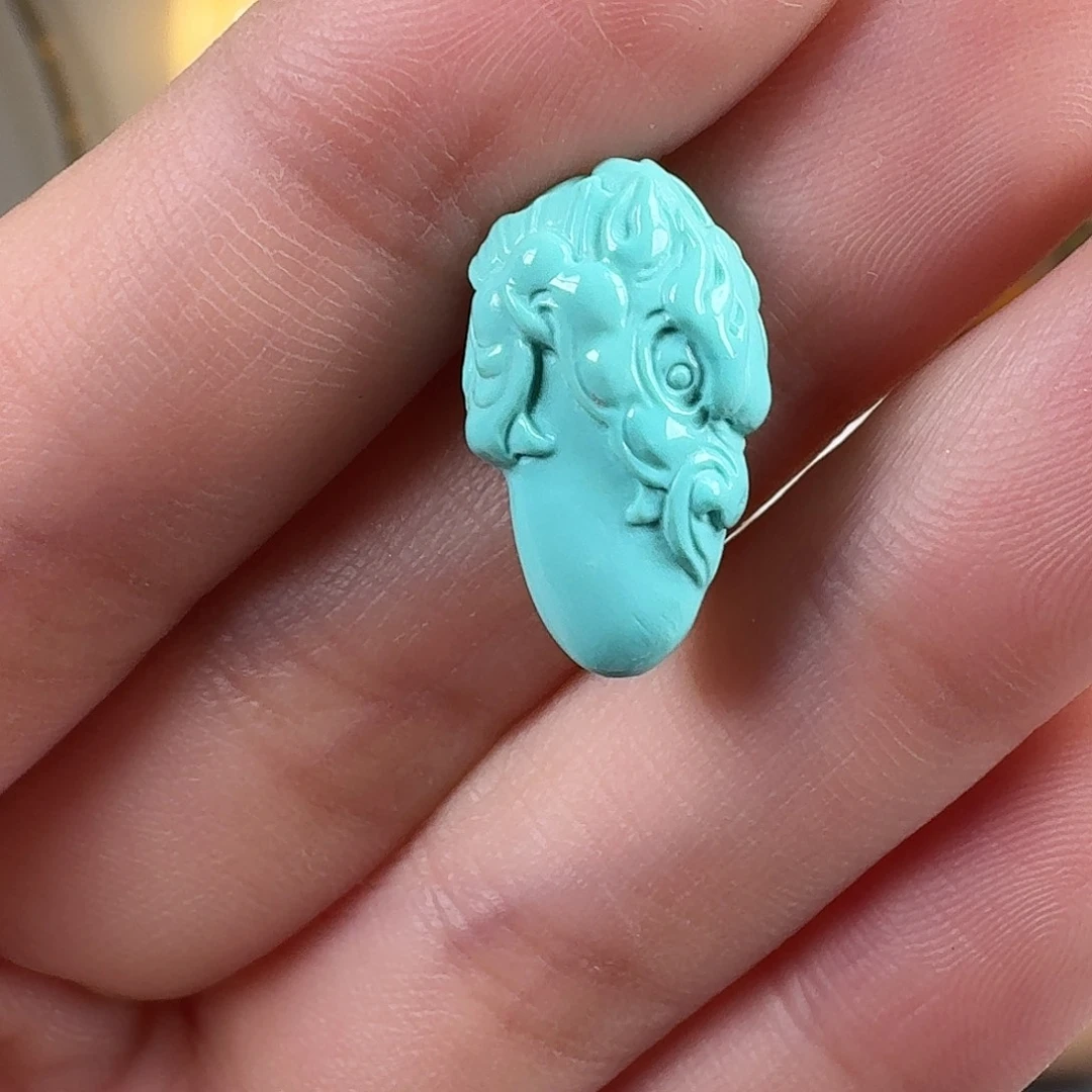 绿松石未镶嵌珠宝奇石