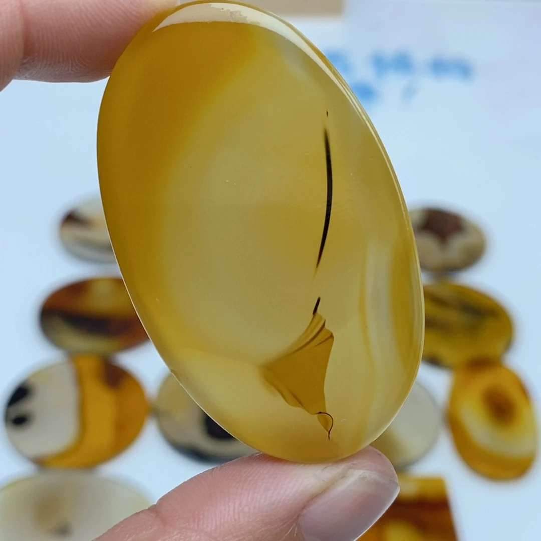 玛瑙/玉髓未镶嵌珠宝半成品