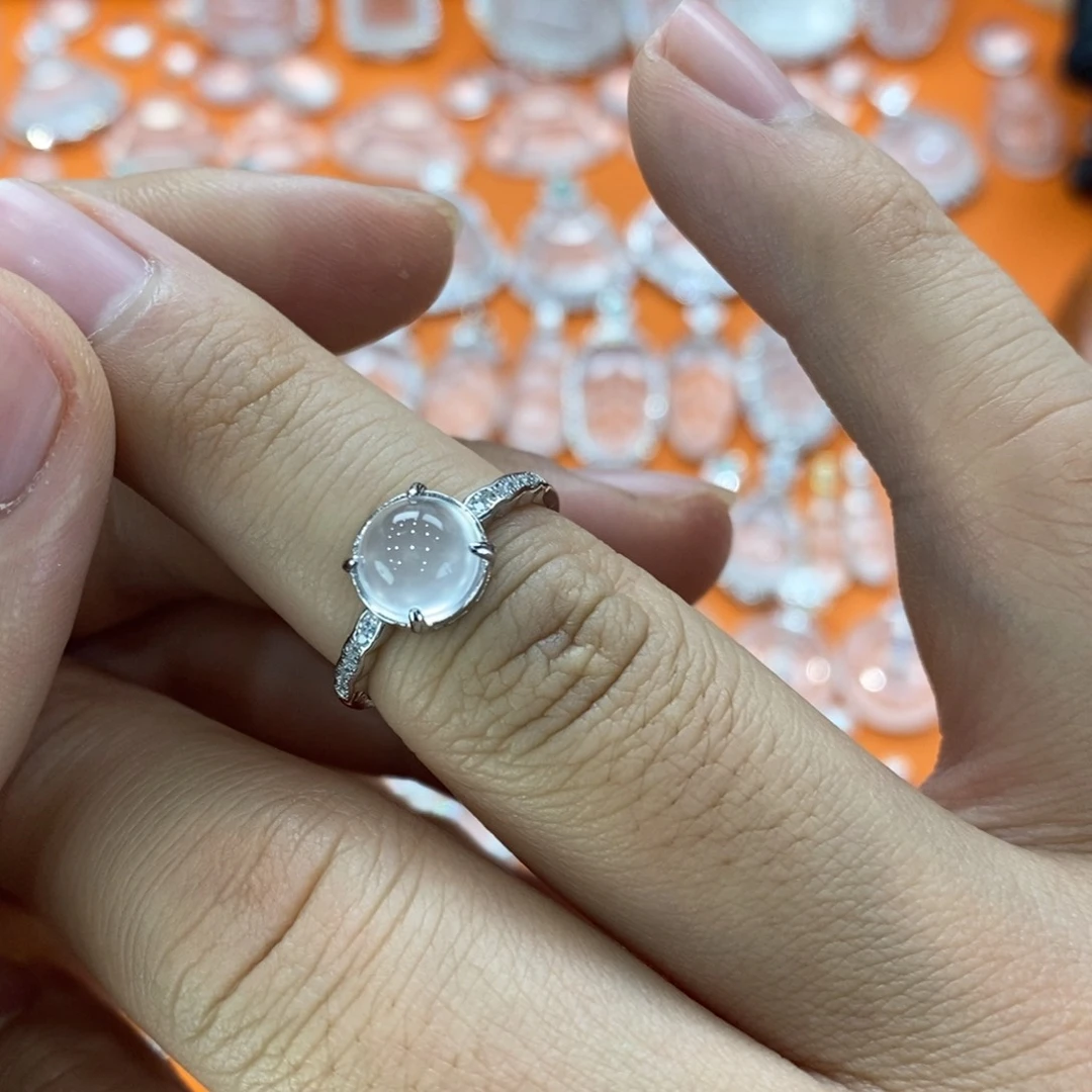 石英质玉吊坠(赠链)合金