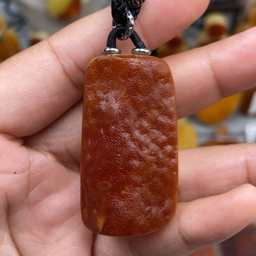 【闪购商品】琥珀颈饰未镶嵌