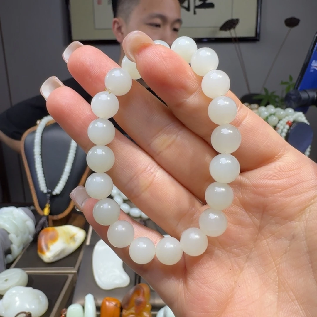 未镶嵌和田玉手链阿*儿