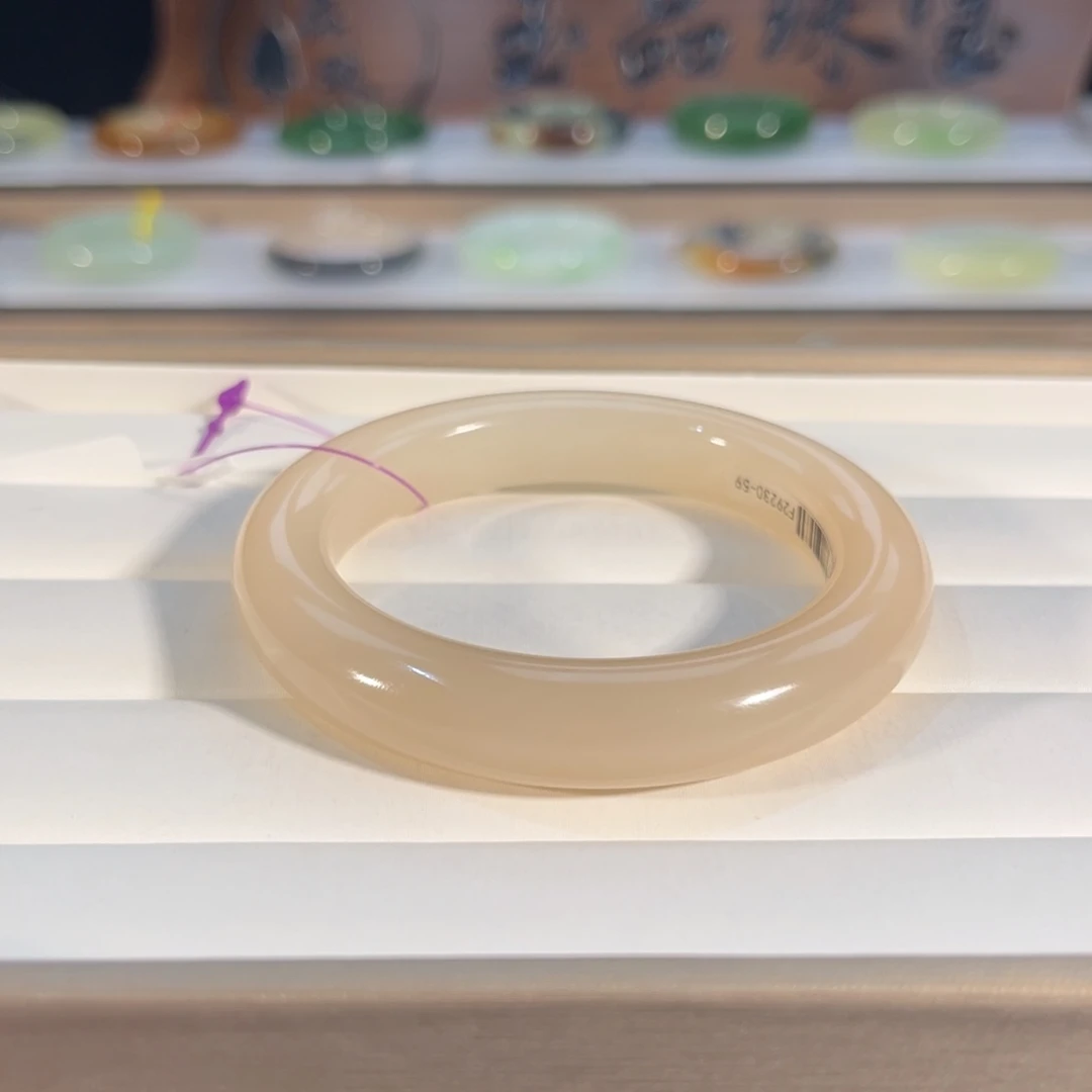 和田玉未镶嵌手镯红藕浓粉