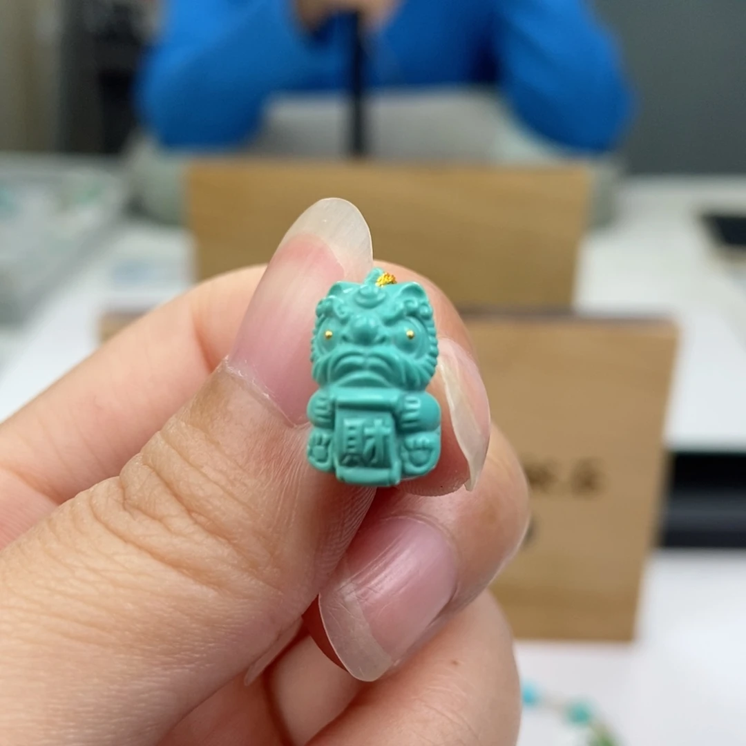 未镶嵌绿松石珠宝奇石