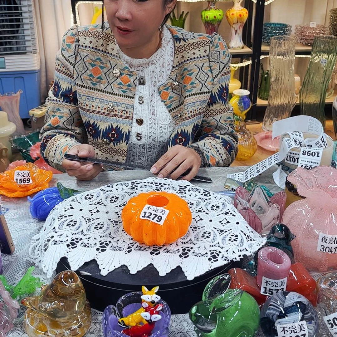 1279 家悦琉璃工艺品不完美