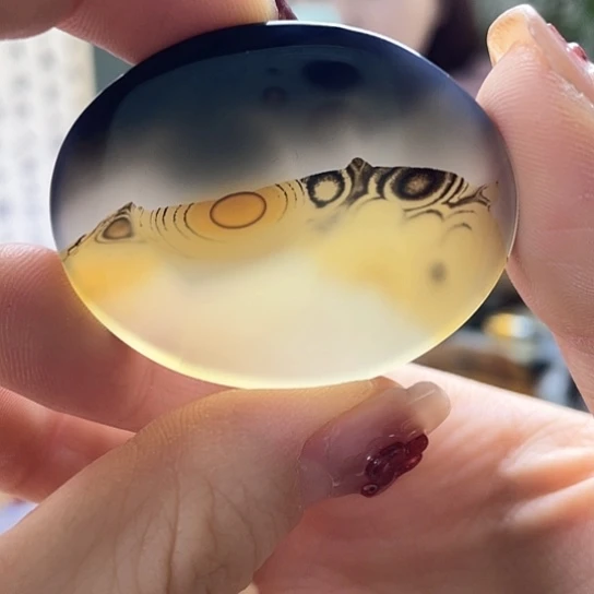 玛瑙/玉髓颈饰未镶嵌