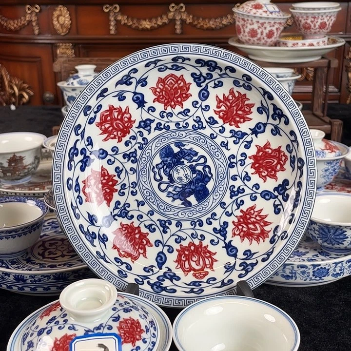 青花釉里红缠枝四件套新品