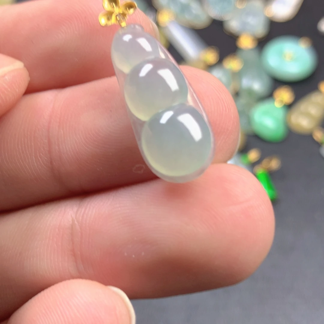 【闪购商品】颈饰18K金镶嵌翡翠翡翠