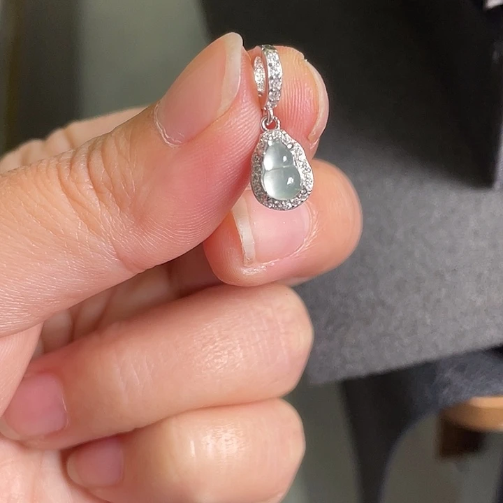 翡翠银S925镶嵌颈饰