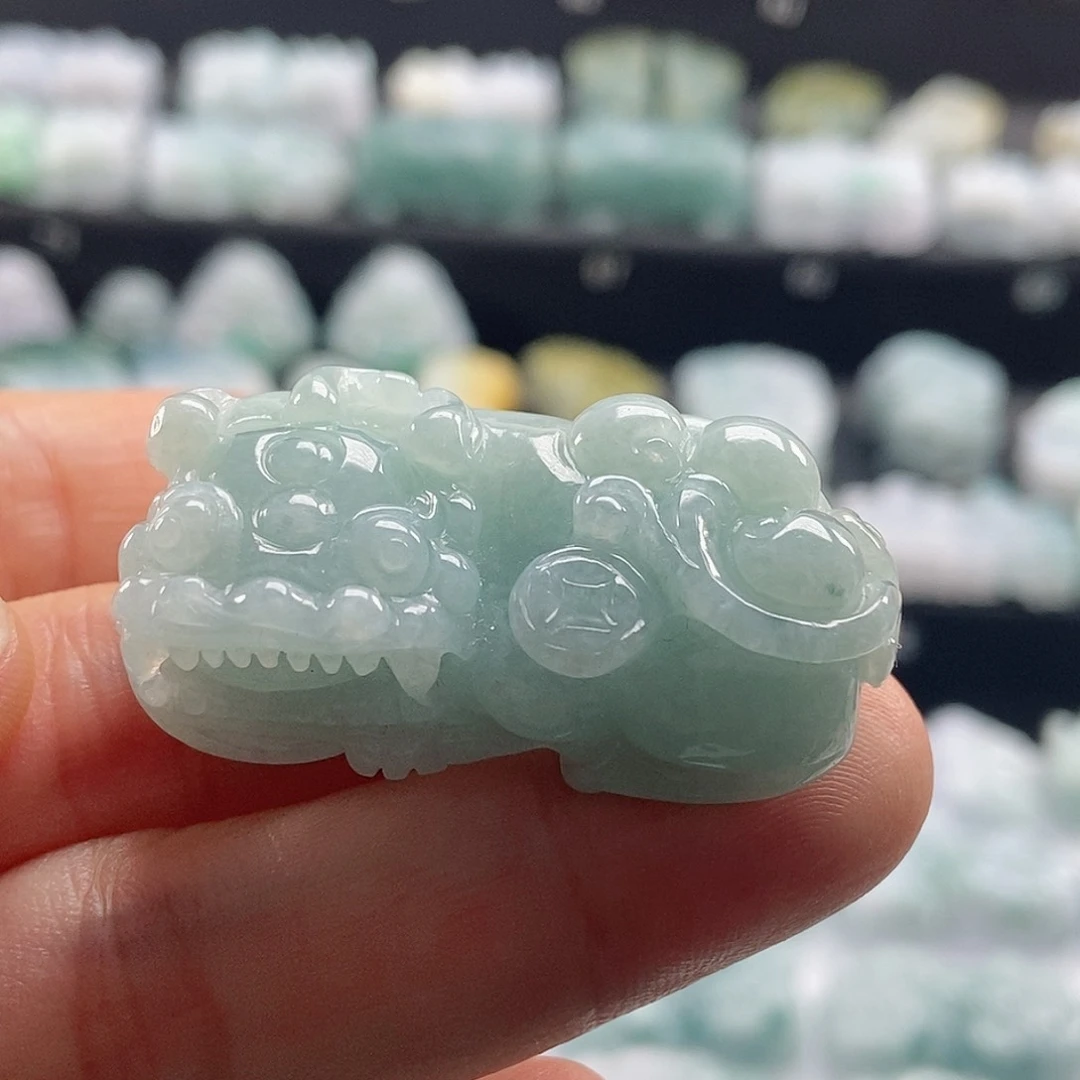 颈饰未镶嵌翡翠翡翠貔貅