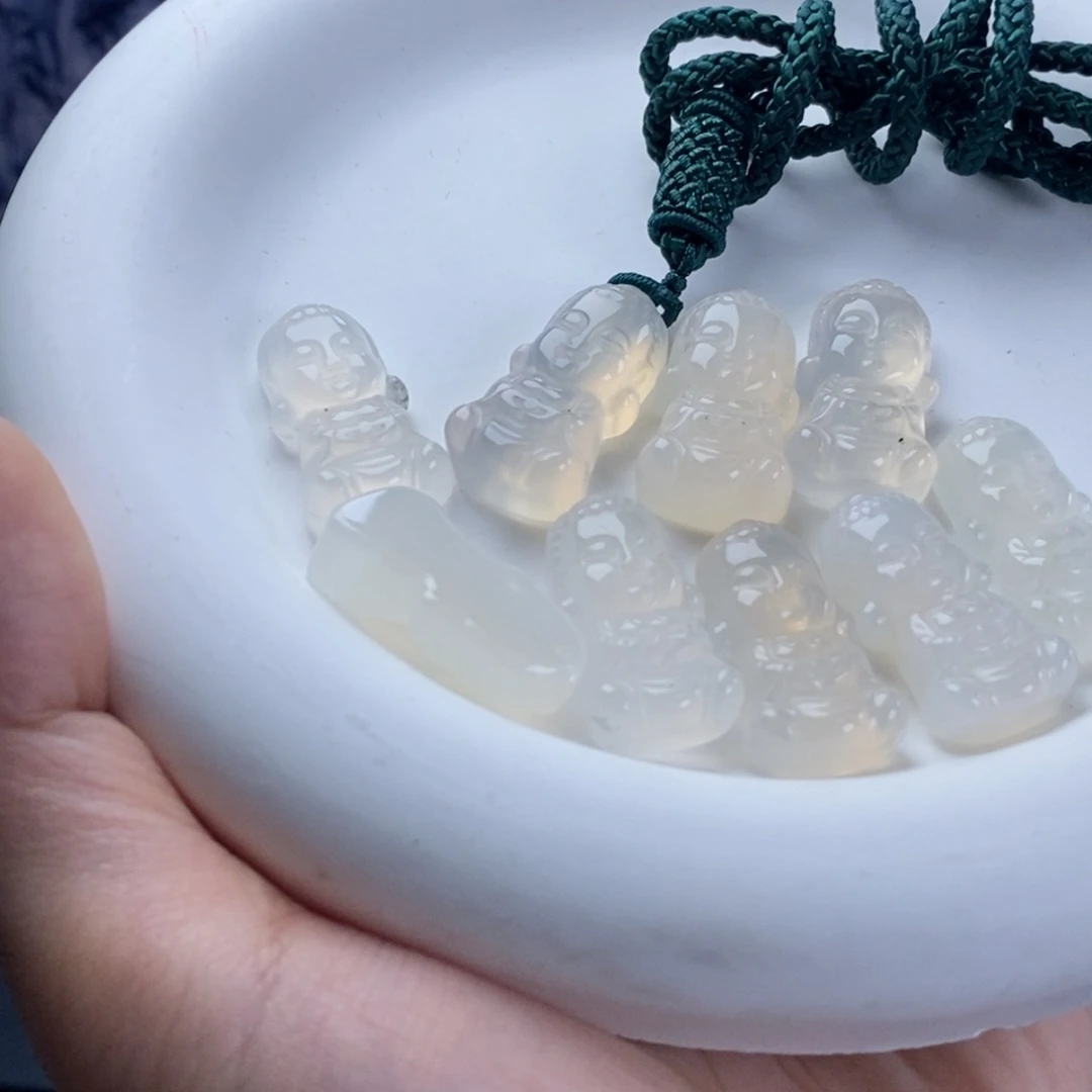 玛瑙/玉髓颈饰合金