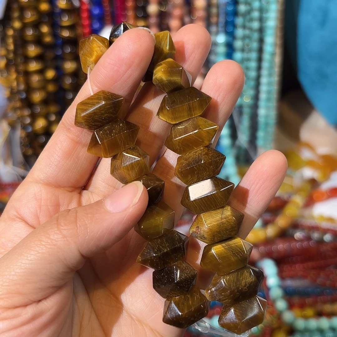 玛瑙/玉髓未镶嵌珠宝半成品虎眼双尖一条