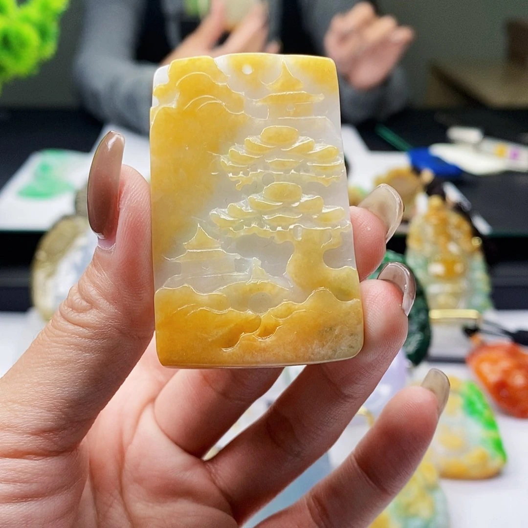 颈饰未镶嵌翡翠翡翠A货