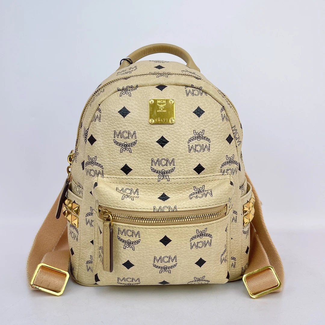 95新 MCM MCM 双肩包 底长22 J006
