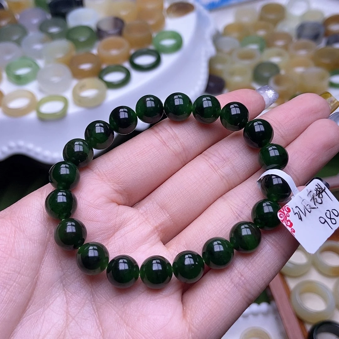 未镶嵌戒指和田玉卡10红皮老料