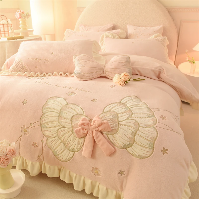 刺绣贴布绣A类牛奶绒四件套速暖绒被套床单双人床上用品保暖套件