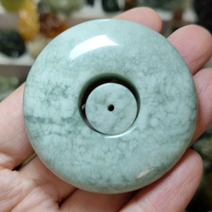 未镶嵌岫玉平安扣