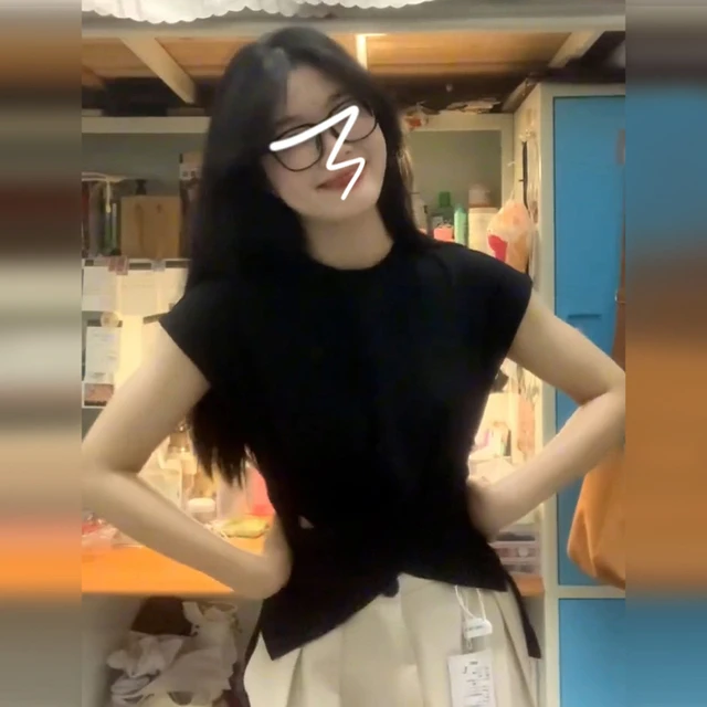 黑色短袖正肩t恤女夏2025年新款设计感小众修身显瘦韩系圆领上衣