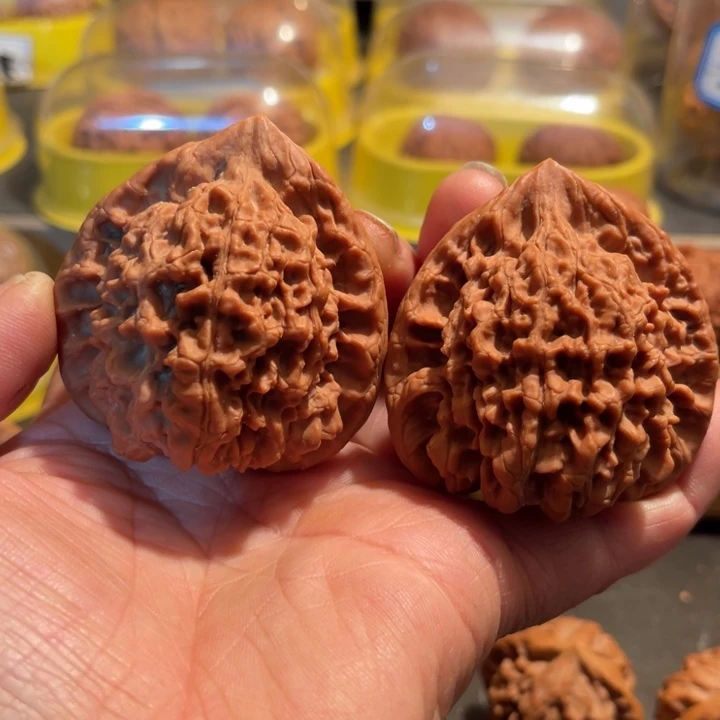 文玩核桃把件全品管帽53