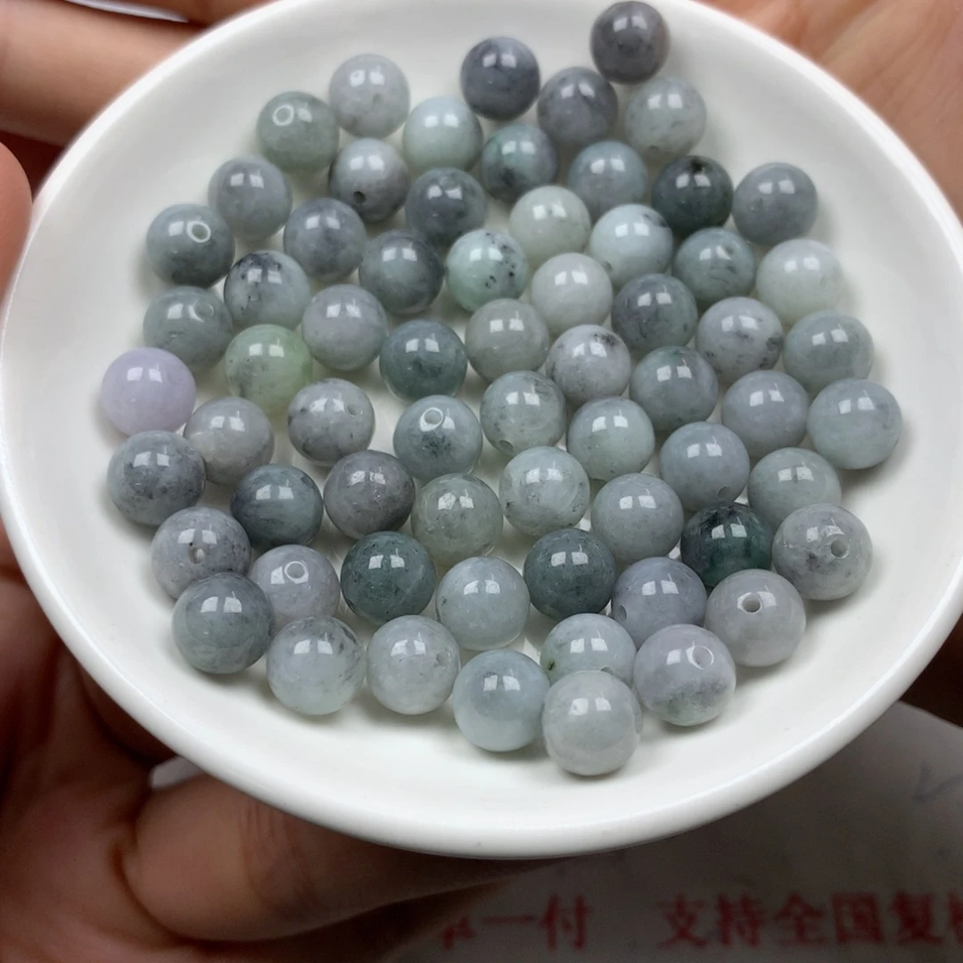 翡翠颈饰未镶嵌卡8。60➕5颗