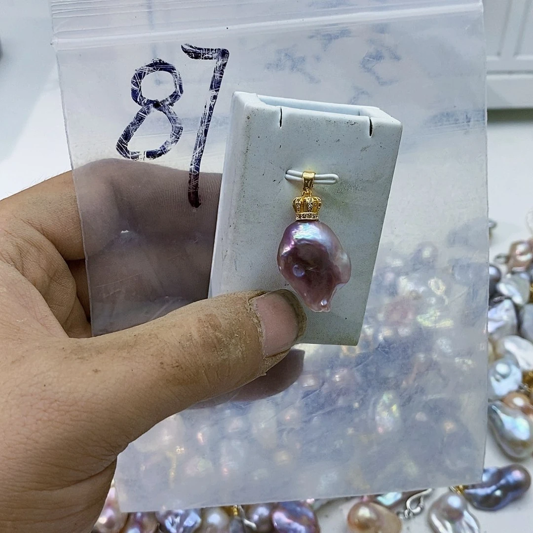 淡水珍珠合金颈饰