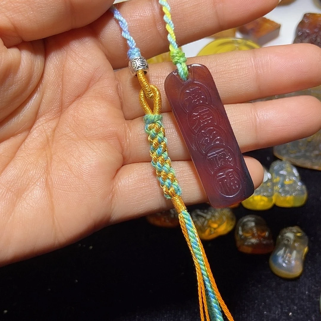 琥珀未镶嵌颈饰缅甸天然琥珀吊坠