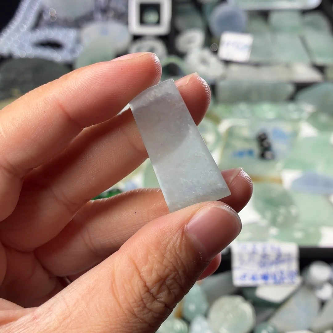 定制翡翠未镶嵌天然缅甸翡翠a货糯冰打底无事牌