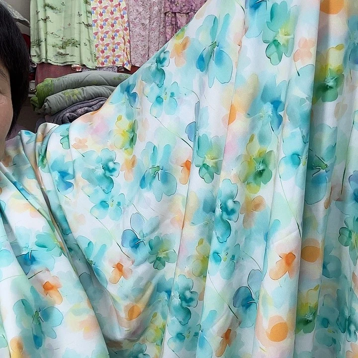 丙纶元剪断小绿花单人凉凉背