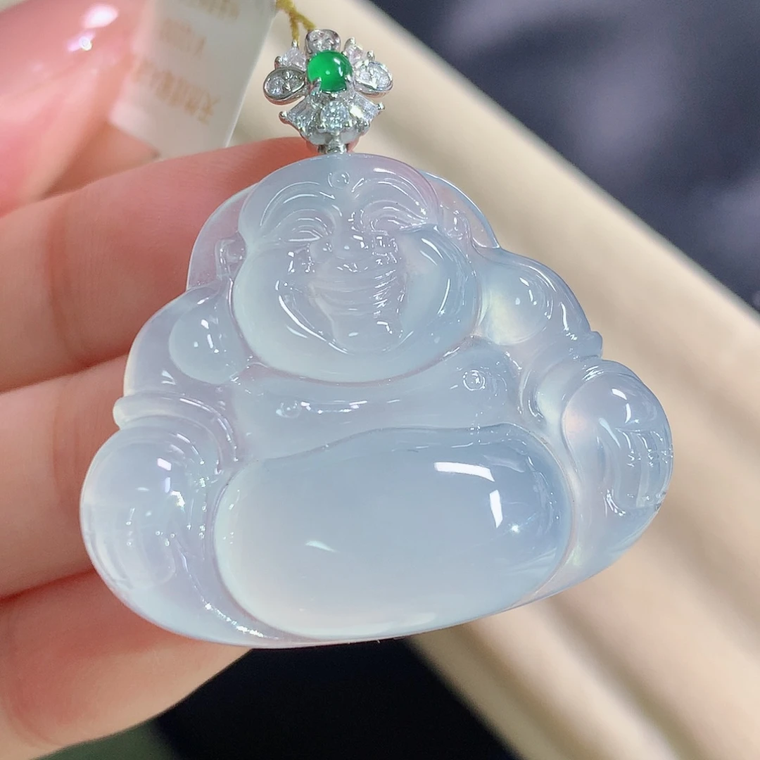 翡翠18K金镶嵌颈饰佛公