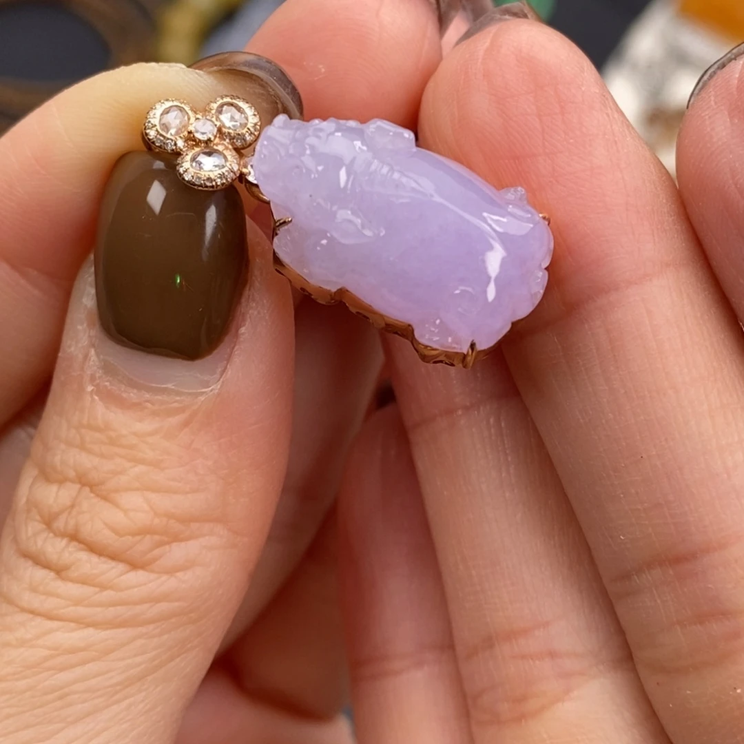 翡翠18K金镶嵌颈饰翡翠首饰