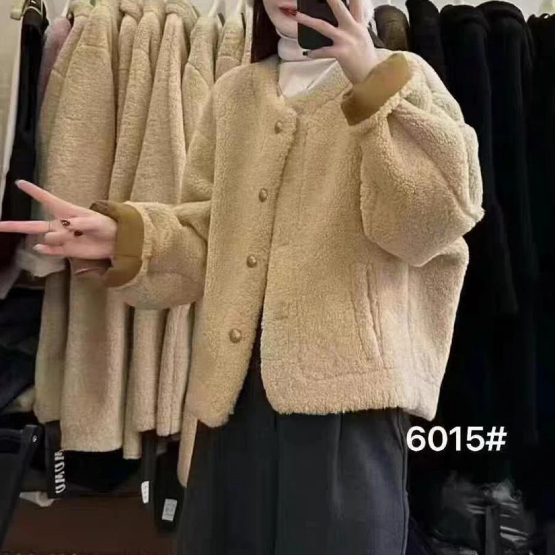 2025撞色毛毛外套女冬新款韩版宽松圆领仿皮毛一体上衣时尚百搭女