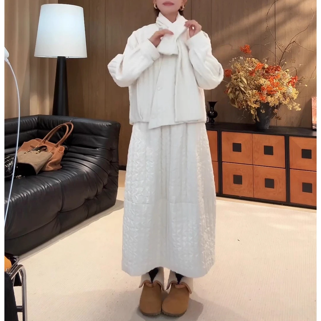 韩系极简风时尚套装2026秋冬新款保暖围巾+长袖上衣+松紧腰半裙女