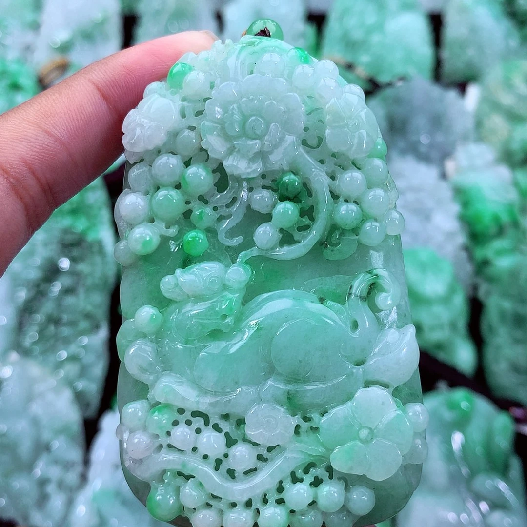 翡翠未镶嵌吊坠(不含链)