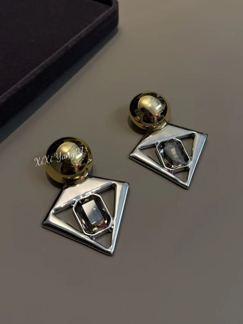 “方糖”时尚个性气质拼色不规则高级感大女主小众首饰高级感耳环