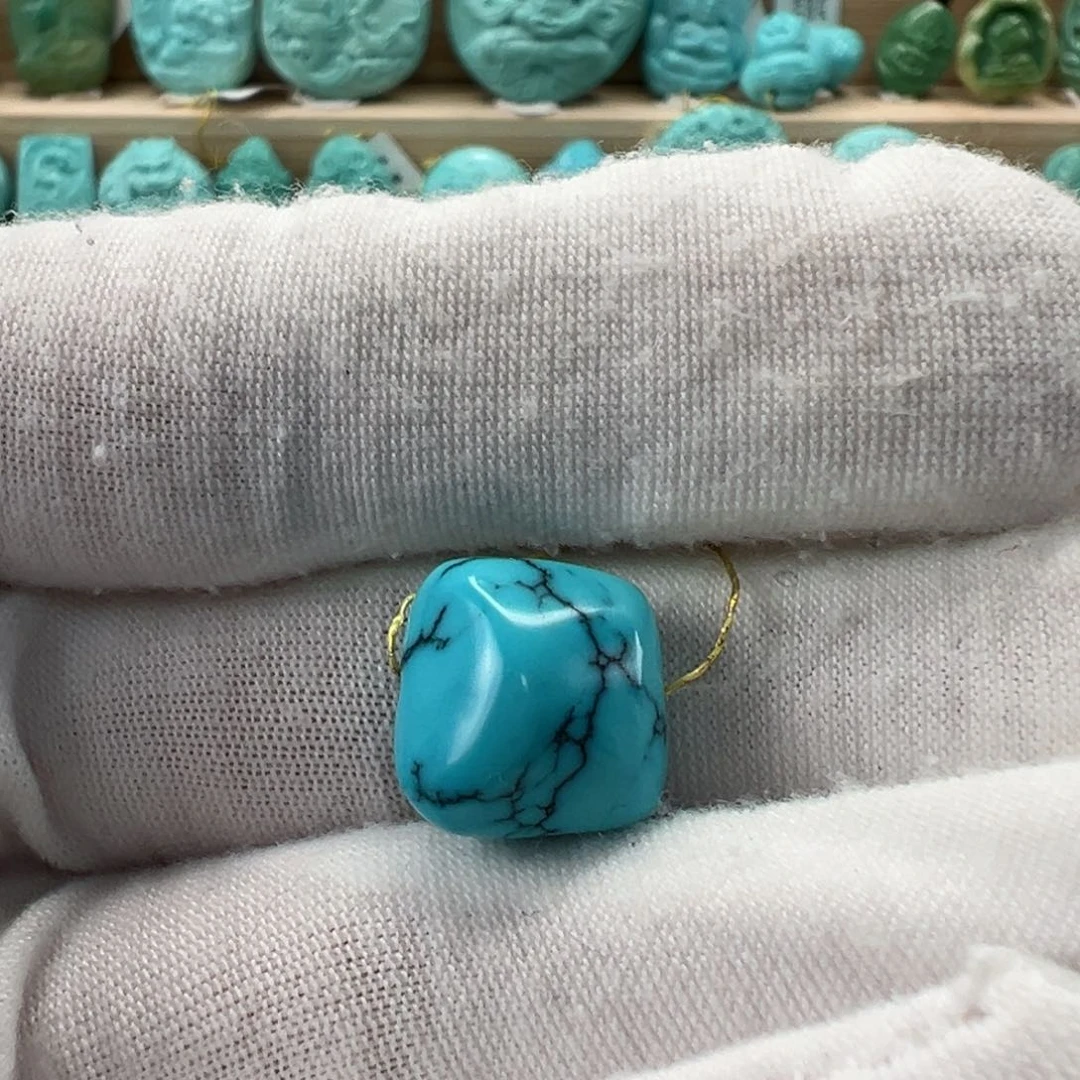 未镶嵌绿松石随形13mm