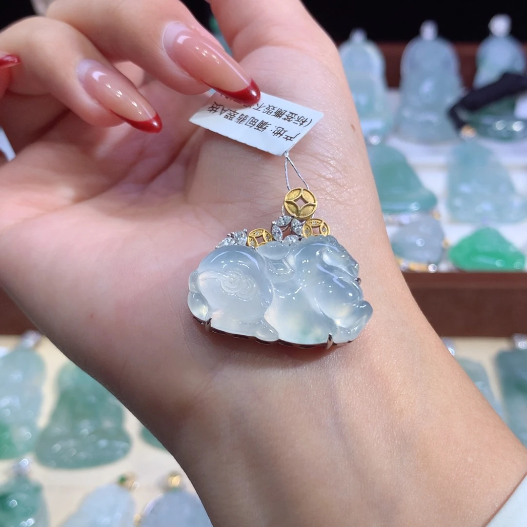 吊坠(不含链)18K金镶嵌翡翠